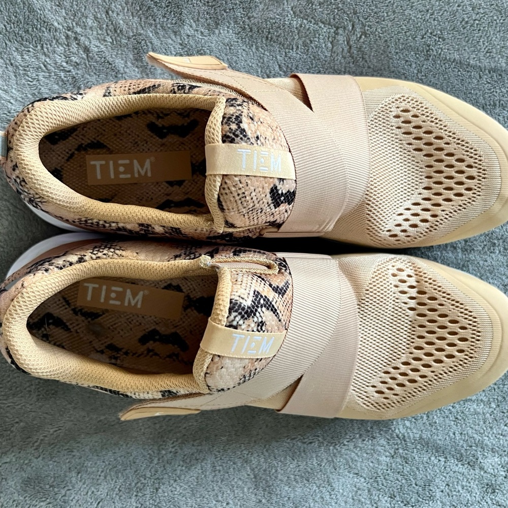 Tiem Cycling shoes EUC 10.5